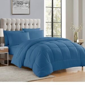 Sweet Home Collection Down Alternative Comforter All Season Warmth , Full, Denim